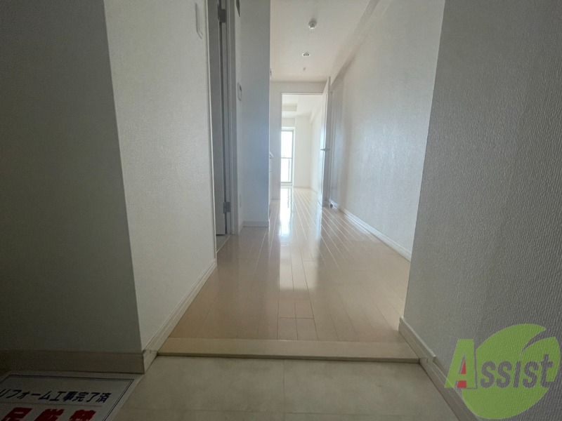 玄関　玄関から撮影しました。広々としていますね！