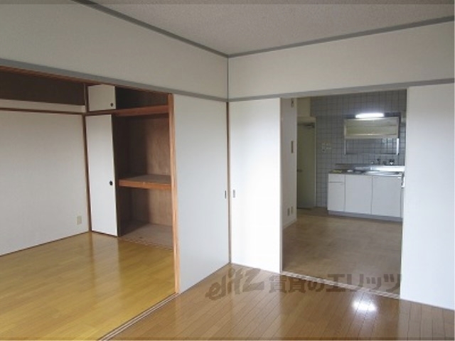 居室・リビング　洋室