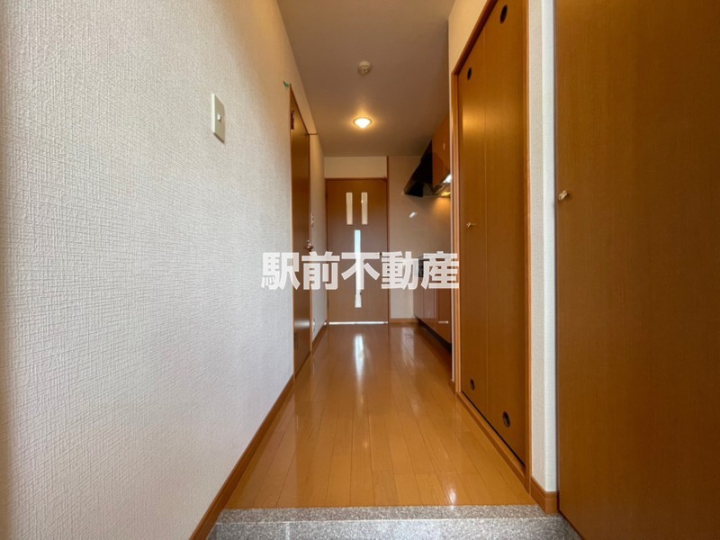 玄関　※同マンション別部屋