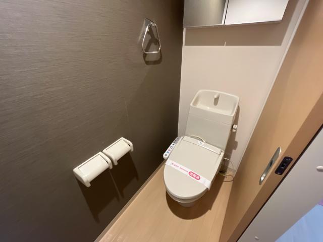 トイレ　トイレ