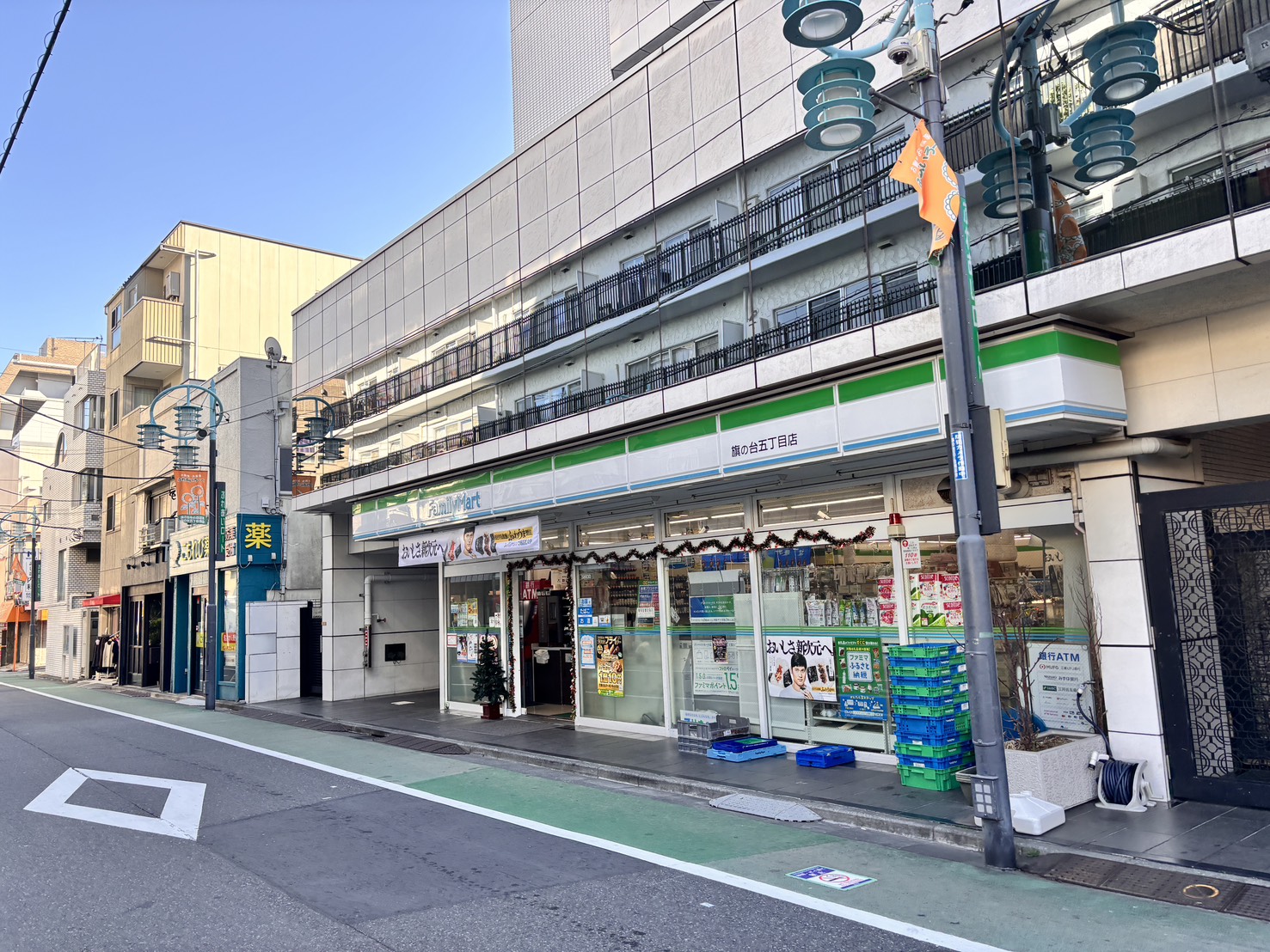 コンビニ　ファミリーマート旗の台五丁目店（コンビニ）まで193m