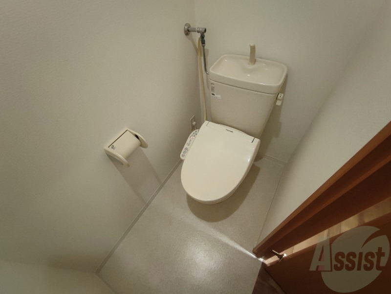 トイレ　トイレです。ウォシュレット付を探している方、おすすめです。