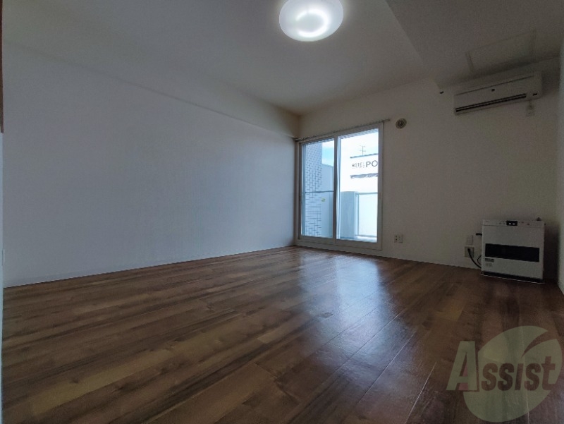 居室・リビング　広くてキレイなお部屋が広がっていて、充実した生活が送れそう。