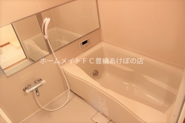 バス・シャワールーム　同型別部屋写真