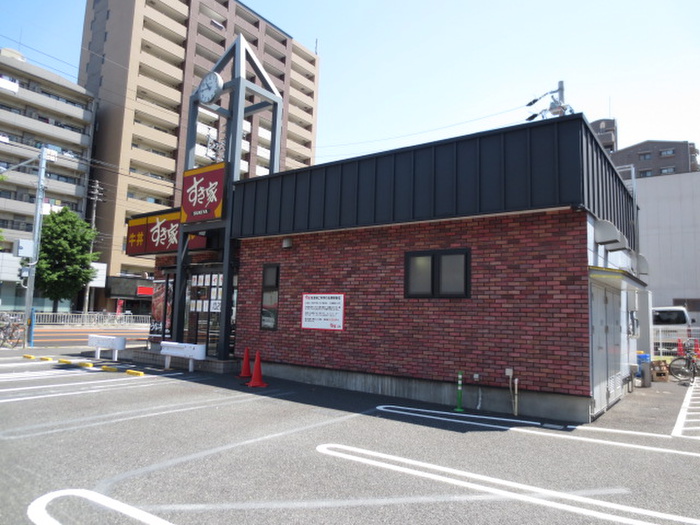 飲食店　すき家　志賀本通店（飲食店）まで650m