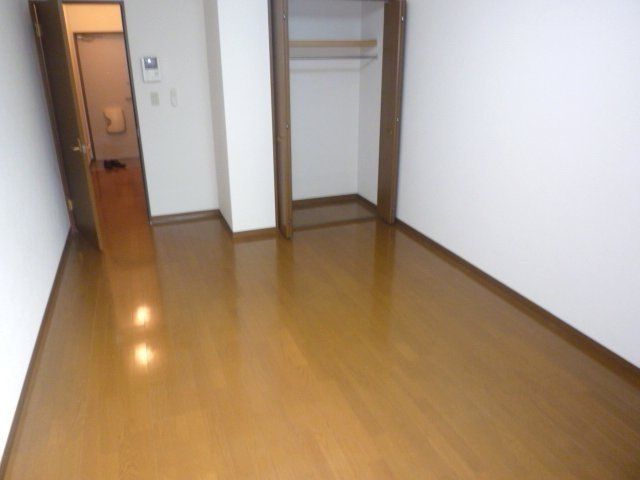 その他部屋・スペース　明るいカラーのフローリング仕様。