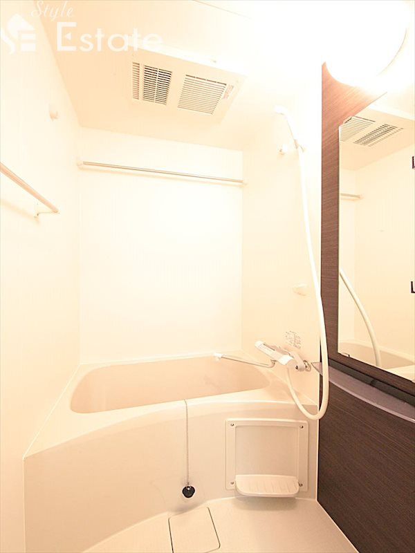 バス・シャワールーム　バスルーム