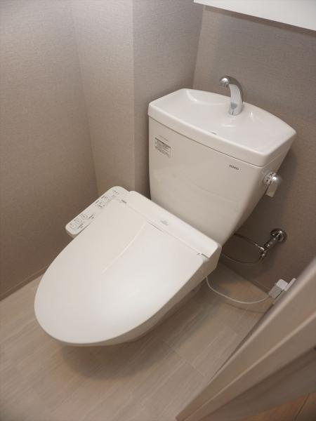 トイレ　トイレ