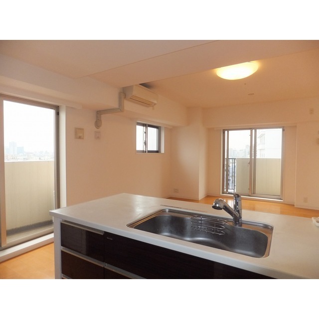 居室・リビング　※別部屋参考写真