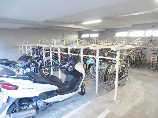 その他共有部分　★駐輪場・駐車場もあります★