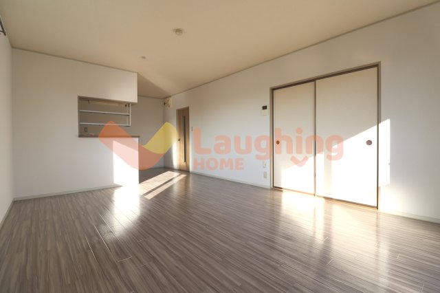 居室・リビング　ゆったりとした居間です※同タイプのお部屋になります。