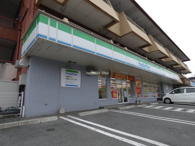 コンビニ　ファミリーマート　熊本本山４丁目店（コンビニ）まで200m