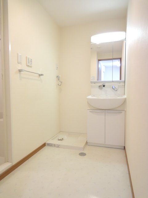 洗面設備　同物件別部屋