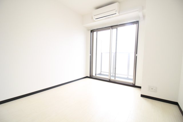 居室・リビング　きれいな洋室です