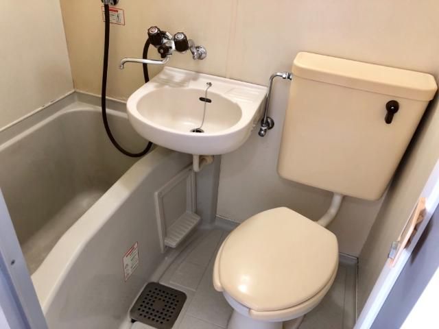 バス・シャワールーム