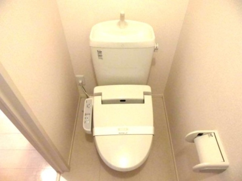 トイレ　図面と現状に相違がある場合には現状を優先