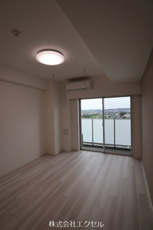 居室・リビング　8.3畳の広々としたお部屋♪