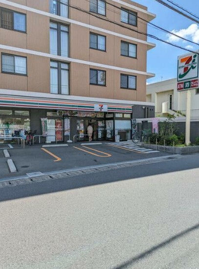 コンビニ　セブンイレブン川崎中野島店（コンビニ）まで572m