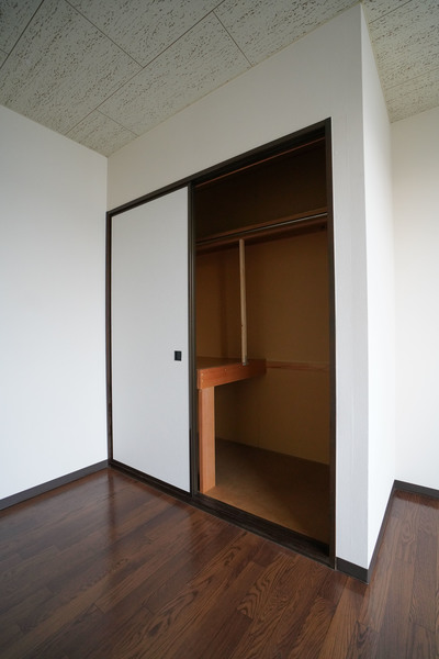 収納　同じ建物の別のお部屋