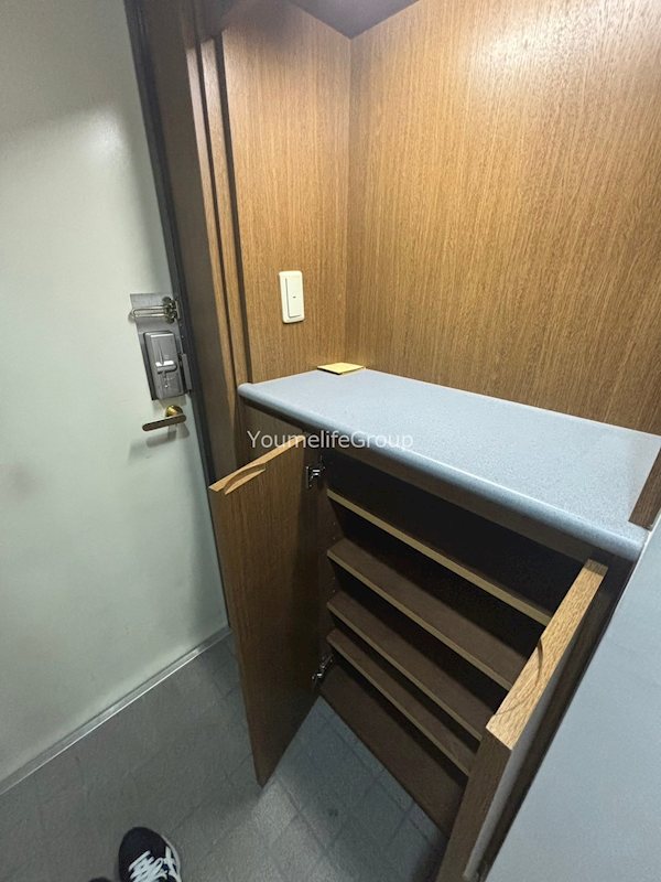 玄関　※別部屋参考写真※