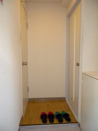 玄関　広々とした玄関です！