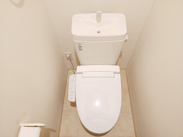 トイレ　清潔感のあるトイレです