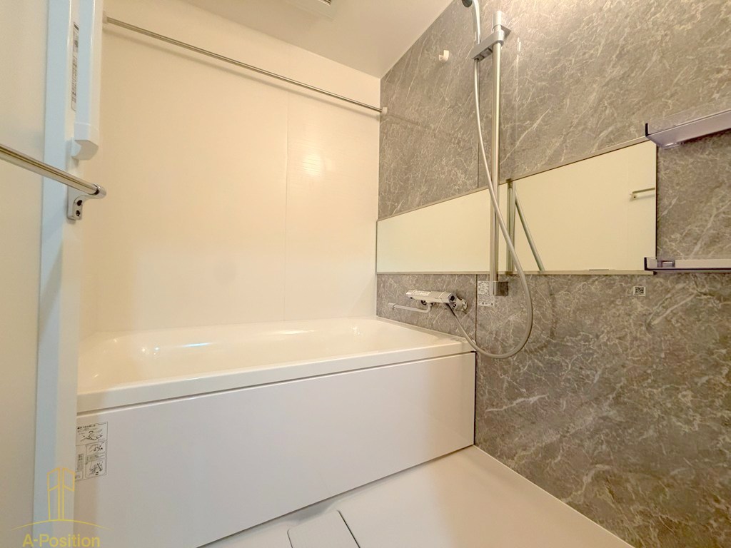 バス・シャワールーム　スプランディッドX