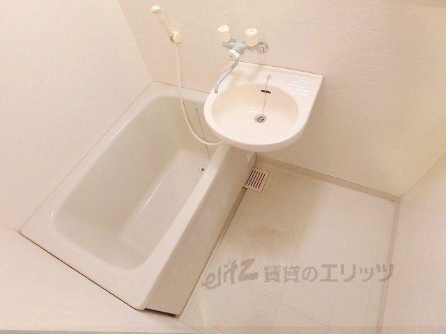 バス・シャワールーム　風呂