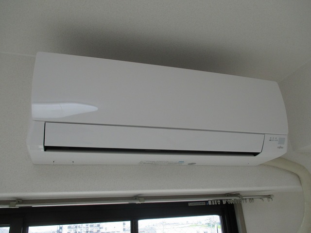 その他　エアコン２台付いています