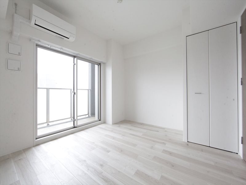 その他部屋・スペース　洋室7.5帖　エアコン完備　バルコニーに面しています