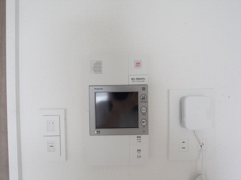 セキュリティ　TVモニター付インターホン完備