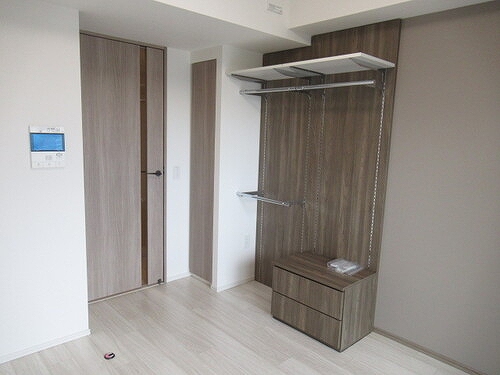 その他　リビング（別角度）