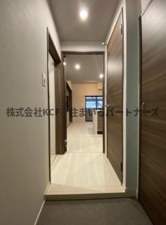 玄関　便利な収納スペースです