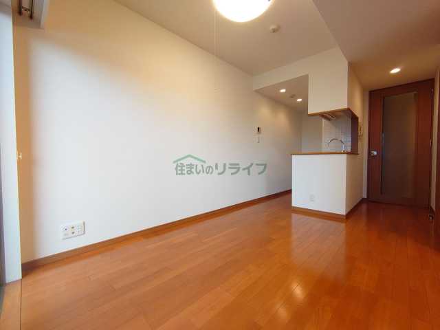 居室・リビング　※参考写真です。同じ間取りの別部屋になります。