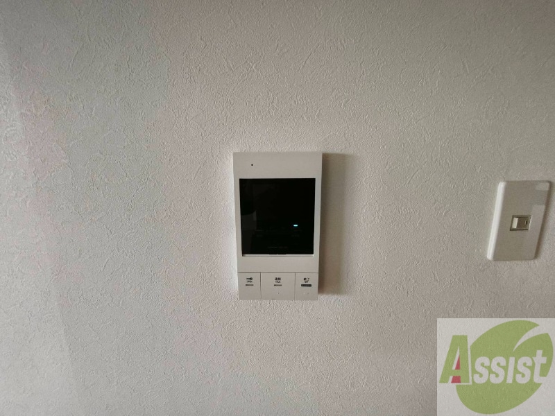 セキュリティ　ＴＶモニター付インターホンです。来客者の顔が見えるので安心！