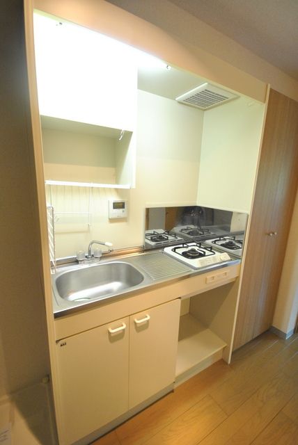 キッチン　※反転タイプ別室参考写真