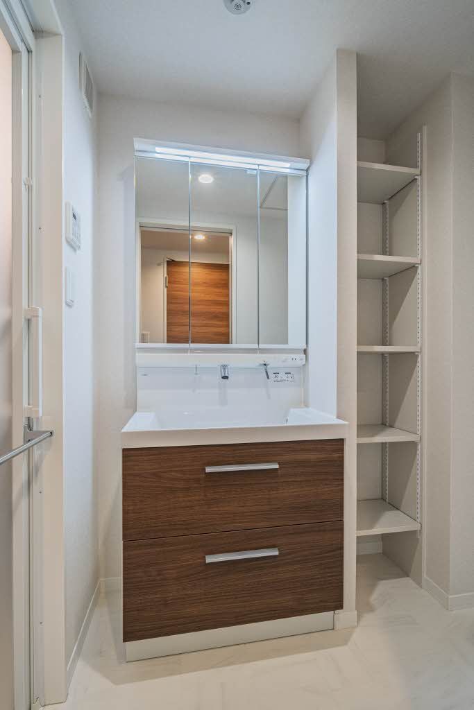 洗面設備　洗面化粧台