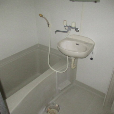 バス・シャワールーム　バス