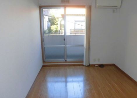 居室・リビング　内観