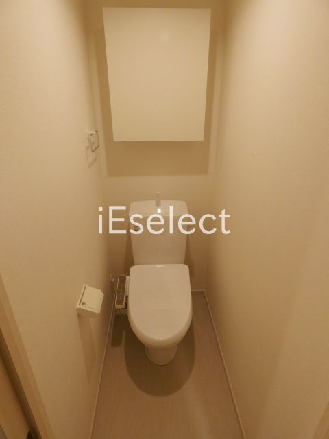 トイレ　ウォシュレット付きです。