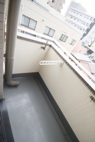 バルコニー　別部屋の参考写真です。