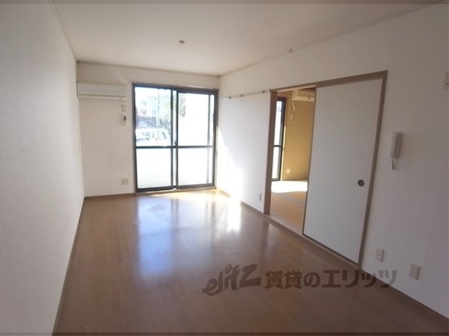 居室・リビング　リビング