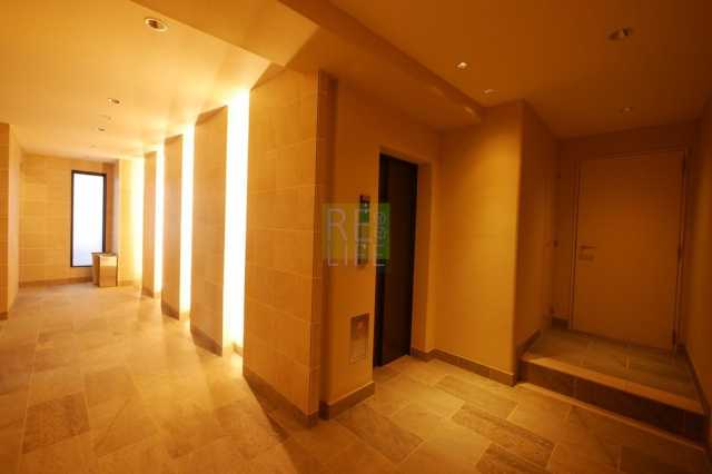 ロビー　グランカーサ文京千石