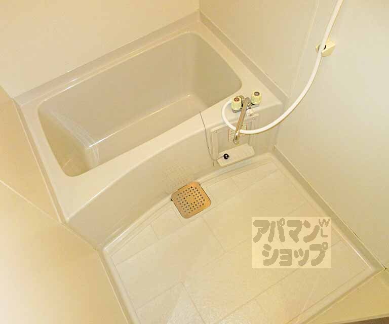 バス・シャワールーム　ゆっくり浸かっていただけます・