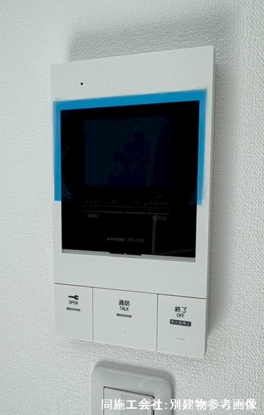 セキュリティ　女性の方でも安心のモニター付きインターホン♪