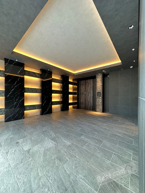 エントランス　オートロック付きで部外者シャットアウト♪