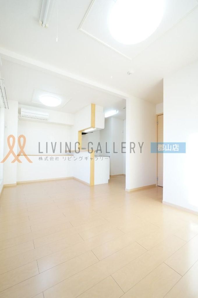 居室・リビング　他号室。参考写真