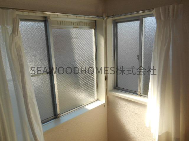 その他部屋・スペース　二面採光