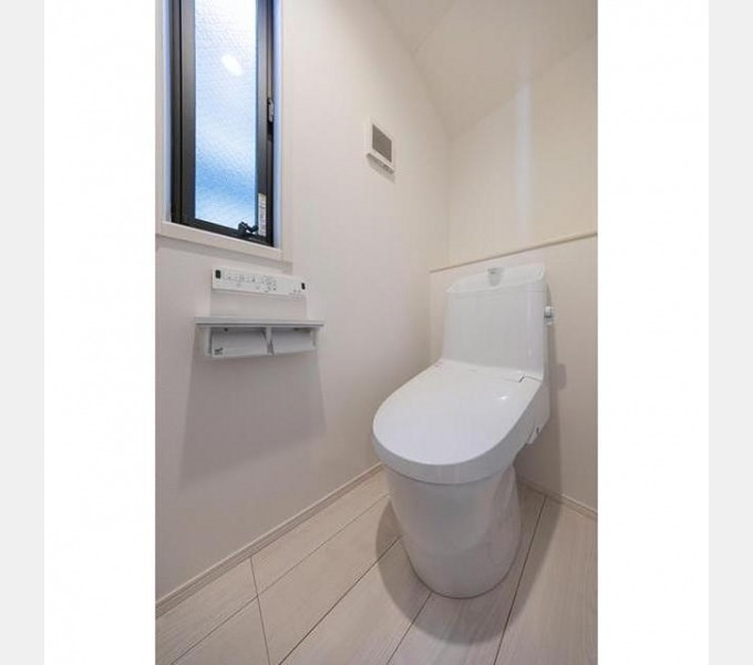 トイレ　2階トイレです