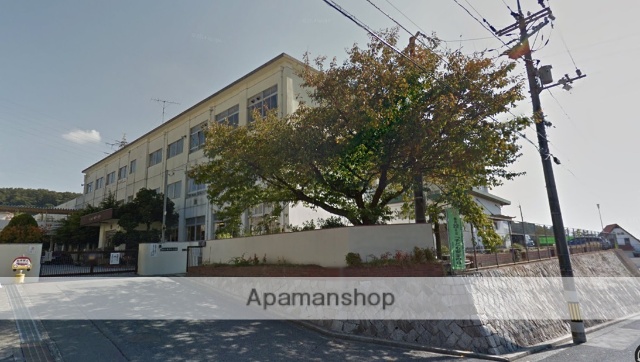 小学校　東浄小学校（小学校）まで241m